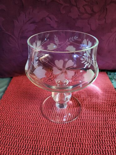 Ostalo posuđe: Casa nova velika kristalna sa gravurom,rucni rad. ceska 70te za na lalafo.rs — 3 Ostalo posuđe: Casa nova velika kristalna sa gravurom,rucni rad. ceska 70te za — 3