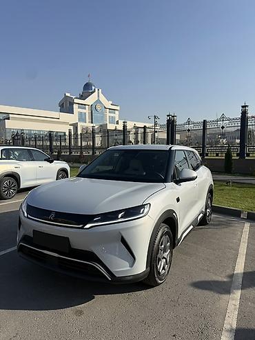 byd qin pro ev: BYD Yuan Up: 2025 г., Электромобиль — 1