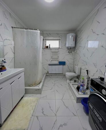 продаю дом село виноградное: Үй, 200 кв. м, 1 бөлмө, Косметикалык оңдоо