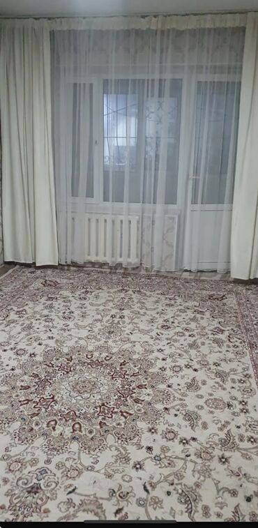 снять комнату на долгий срок: 1 бөлмө, Кыймылсыз мүлк агенттиги, Чогуу жашоосу жок, Толугу менен эмереги бар