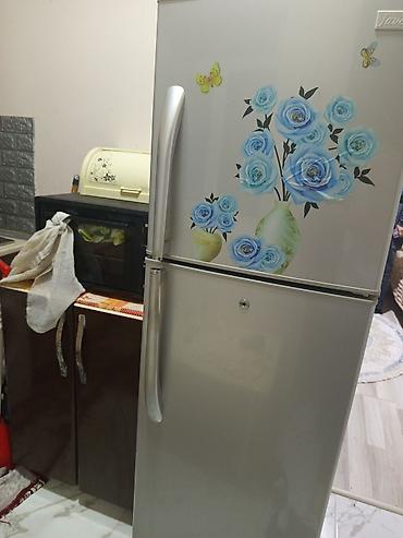 qap yuyan: İki qapılı soyuducu evdən koçurəm deye ucuz tez bazar satiram.səher — 1
