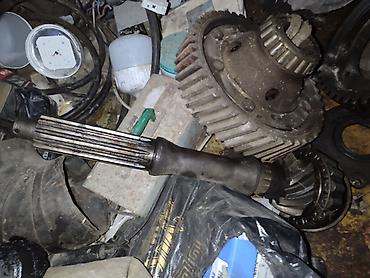 топливный бак: Продаю полуося на Урал задние передние ступица рессоры кареные — 8