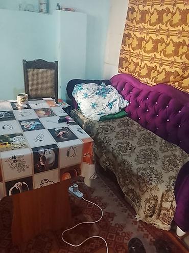 şeki: Kirayə verilir: 2 otaqlı sadə mənzil (mebellə) - Otaqlar: qonaq otağı — 6