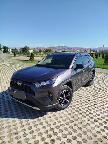 Toyota: Toyota RAV4: 2019 г., 2.4 л, Автомат, Бензин, Кроссовер