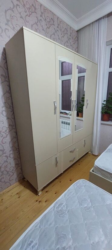 Dolablar: Yeni, 4 qapılı Düz dolab, Dolab-asılqan, Azərbaycan -da lalafo.az — 14 Dolablar: Yeni, 4 qapılı Düz dolab, Dolab-asılqan, Azərbaycan — 14