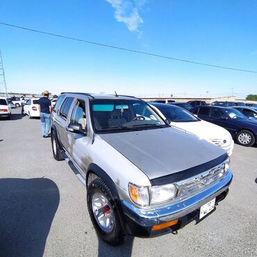ni̇ssan: Nissan Pathfinder: 3.2 l | 1997 il Krossover