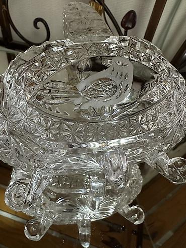 Наборы посуды: Винтажная хрустальная миниатюрная корзиночка с птичками, производство — 2