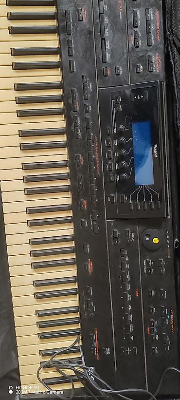 korg pa 700 kreditle: Sintezator, Roland, İşlənmiş — 1