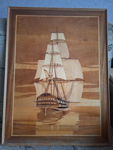 деревянные стулья: Продаются квартиры из дерева ( шпон) (25×37см) - 500 сом, янтарная