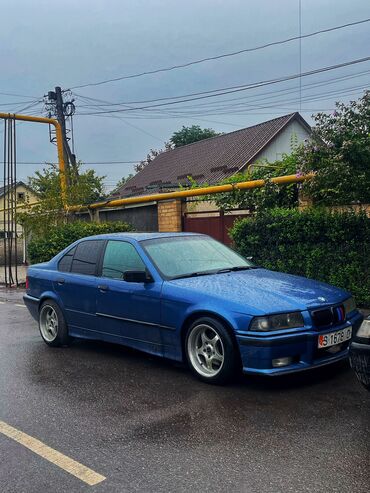 срочно продаю нужны деньги очень срочно: BMW 3 series: 1992 г., 2.5 л, Механика, Седан