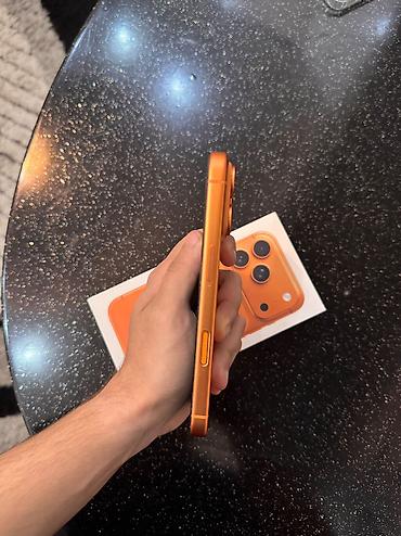 iphone 17 2 ci el: IPhone 17 Pro, 256 GB, Narıncı, Zəmanət, Face ID — 2
