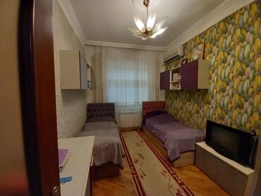 Həyət evləri və villaların satışı: Satılır: geniş eyvanlı, klassik üslubda bir mərtəbəli fərdi yaşayış — 10