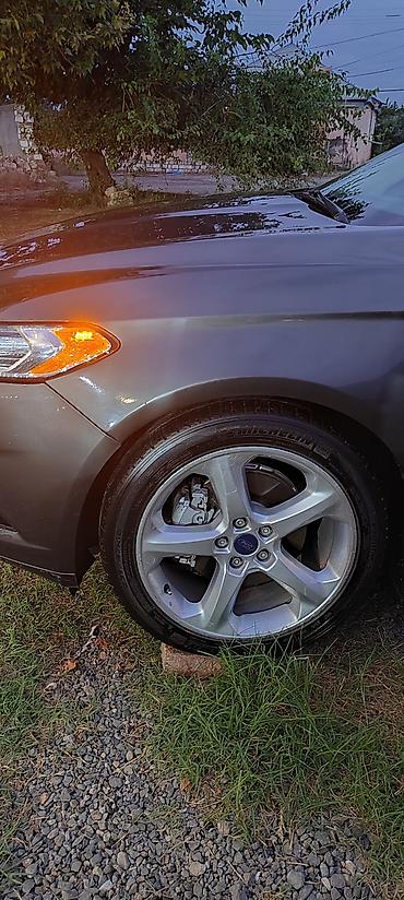 ford focus hatchback: Ford Fusion: 1.5 l | 2016 il 192000 km Sedan — 8