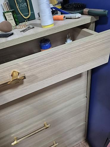 kundur harda satilir: Ayaqqabı dolabı - 8 aydir almişam ciziği qopuğu yoxdur. seliqeli — 4