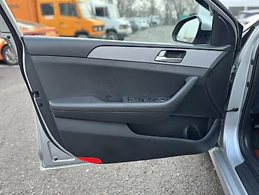 Hyundai: Hyundai Sonata: 2021 г., 2 л, Автомат, Газ, Седан — 8