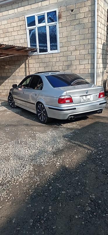 mercedes 180 b: BMW 5 Series E39 sedan – gümüşü rəng. - Kuzov: 4 qapı, M-Style ön-arka — 4