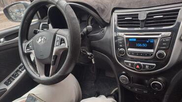 Hyundai: Hyundai Solaris: 2014 г., 1.6 л, Автомат, Бензин, Седан — 10