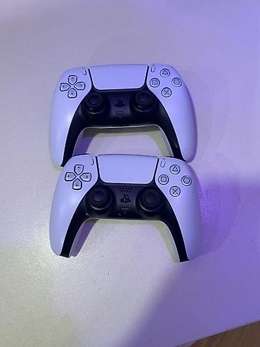 ps5 slim: PlayStation 5 (diskli versiya) + 2 ədəd DualSense idarəetmə pulti — 1