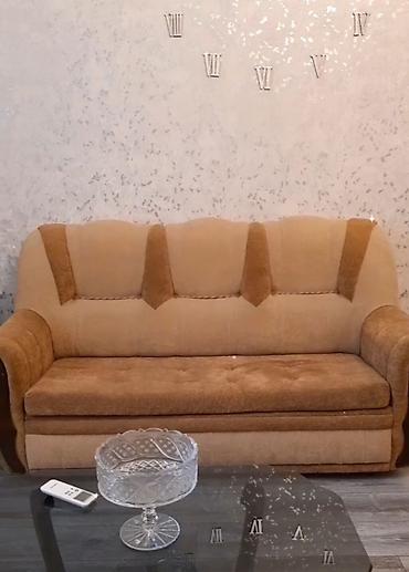 Divan və kreslo dəstləri: Klassik üslubda 3+1+1 yumşaq mebel dəsti. Tərkibi: - 3 nəfərlik divan — 1
