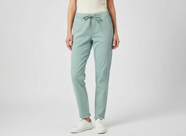 kapcie na szydełku wzory: Material trousers for women, size XS