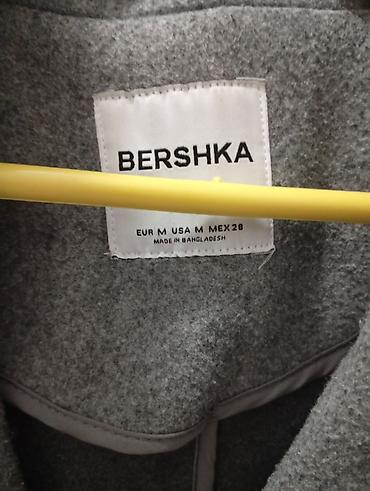 amibo pantalone: Bershka ženski kaput, sivi - Model: klasični ravni kroj, dužina do — 4