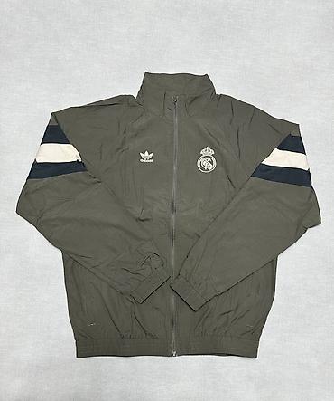кызыл бел: Ветровка Adidas x Real Madrid - Цвет: оливково‑зеленый с контрастными — 1