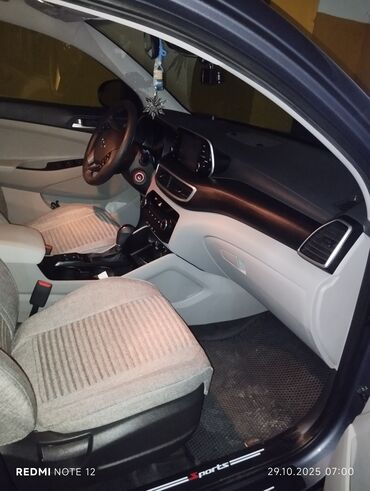 Hyundai: Hyundai Tucson: 2 l | Krossover — 12