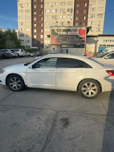 Chrysler: Chrysler 200: 2014 г., 2.4 л, Автомат, Бензин, Седан