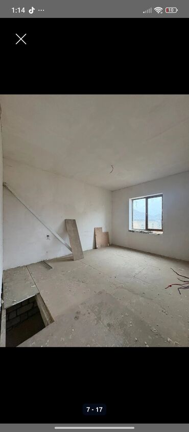 Həyət evləri və villaların satışı: Satılır: iki mərtəbəli yarımçıq tikili və həyətyanı sahə - Tikintisi — 11