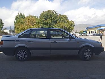 Volkswagen: Volkswagen Passat: 1988 г., 1.8 л, Механика, Бензин, Седан at lalafo.kg — 3 Volkswagen: Volkswagen Passat: 1988 г., 1.8 л, Механика, Бензин, Седан — 3