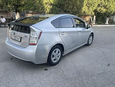 tayota funcargo: Toyota Prius: 2011 г., 1.8 л, Вариатор, Гибрид, Хэтчбэк — 3
