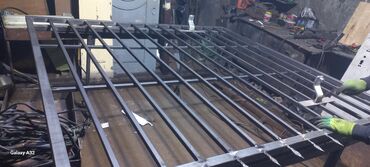 Pilləkən məhəccərləri: Dəmir barmaqlıq (reşotka)
məhəccər.40 azn — 6