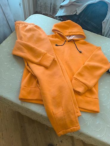 Спортивные костюмы: Narıncı rəngdə idman dəsti (hoodie + şalvar) - Model: Kapüşonlu — 1