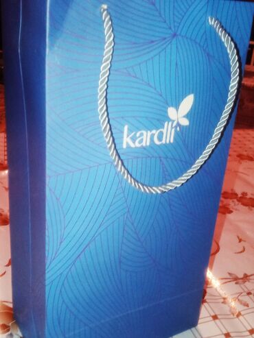 Другое: Стакан Kardli сделает из обычной очищенной воды живую