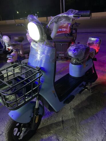 скоро: Электронный "мопед" 40.000+ зарядник скорость: 50 км/ч 60 км можете