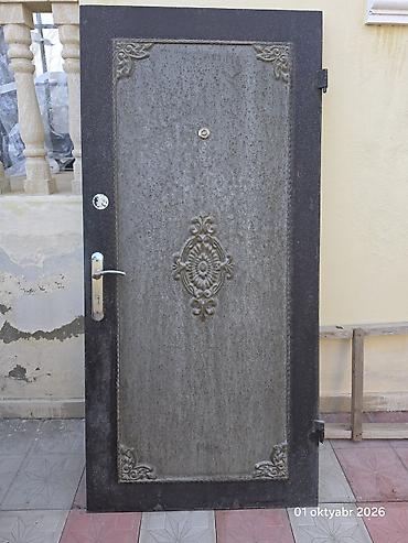 Двери и комплектующие: Metall giriş qapısı və çərçivəsi - Material: qalın metal konstruksiya — 2