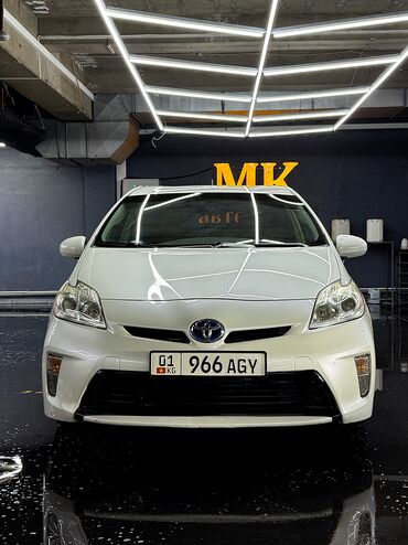 продаю или меняю с доплатой мне: Toyota Prius: 2015 г., 1.8 л, Автомат, Гибрид, Хэтчбэк