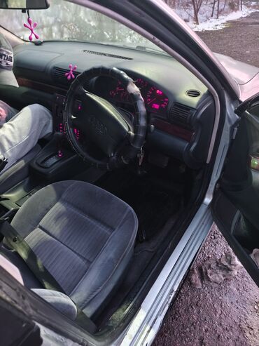 Audi: Audi A4: 1998 г., 2.6 л, Вариатор, Бензин, Седан — 7