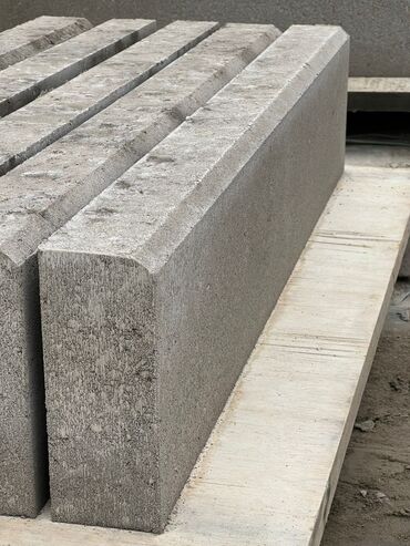 Дорожные бордюры: Дорожный бордюр, Прессованный, Бетонный, Новый — 9