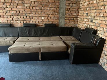 мягкий мебель: Диван-кровать, цвет - Черный, Б/у