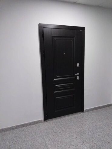 Uzunmüddətli kirayə mənzillər: Qaraev metrosuna yaxin 10 mertebeli binanın 1-ci mərtəbəsində yerləşən — 9