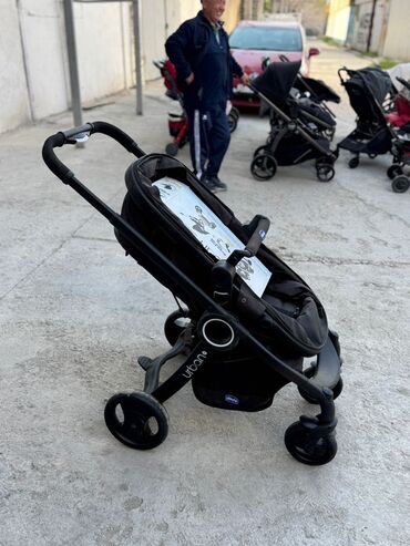 купить прогулочную коляску в польше бу: Коляска, цвет - Черный