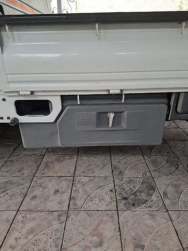 lancer 9: Hyundai Porter II бортовой малотоннажный грузовик - Кабина — 7