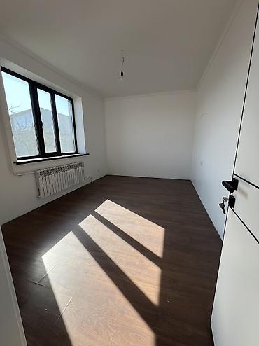 Долгосрочная аренда домов: 180 м², 5 комнат — 15