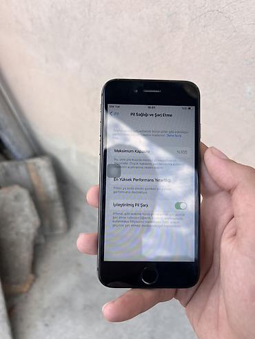 Apple iPhone: IPhone 8, 64 GB, Space Gray, Barmaq izi — 7