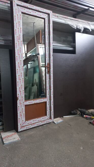 Qapıların təmiri: Si̇yi̇rməli̇ qapi ve ara kəsmələr. 0507231287
0555002309 — 9