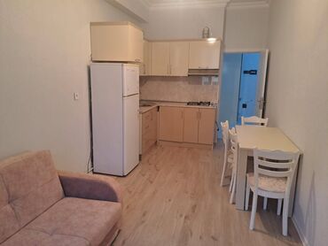 18 yaşdan aşağı iş: Сарай, 2 комнаты, Новостройка, 71 м²