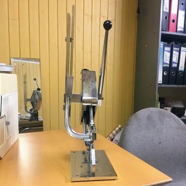 Kolbasa, sosiska aparatları: Kolbasa, toyuq paketləri, meyvə- tərəvəz setkaları ağzını bağlıyan — 10