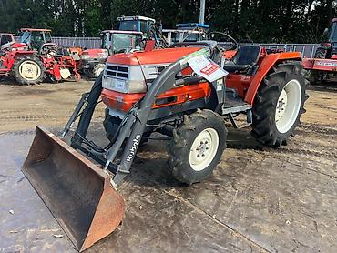 т 40 лтз: Kubota L3202DT Sunshine — компактный полноприводный трактор с передней — 4