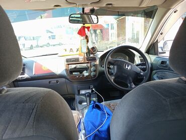 Honda: Honda Civic: 2001 г., Седан — 7